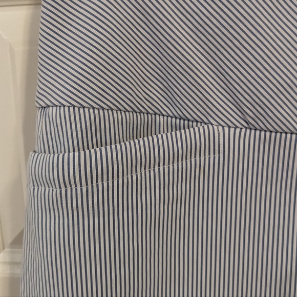 S.C.& Co Blue and White Striped Skort with Pockets - Picture 3 of 9
